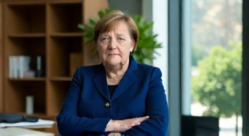 Der Politiker: Regulierungen und Investitionen (9/10)